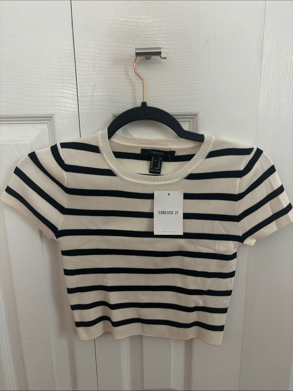 Forever 21 Cream and Black Striped Cropped Knit Tee